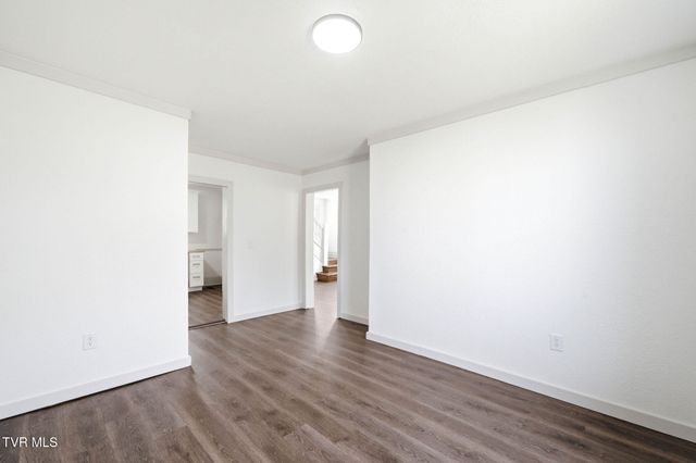 1220 Massachusetts Avenue, Bristol, VA 24201