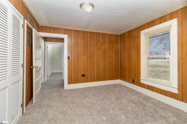 96 Main Street, Pelzer, SC 29669