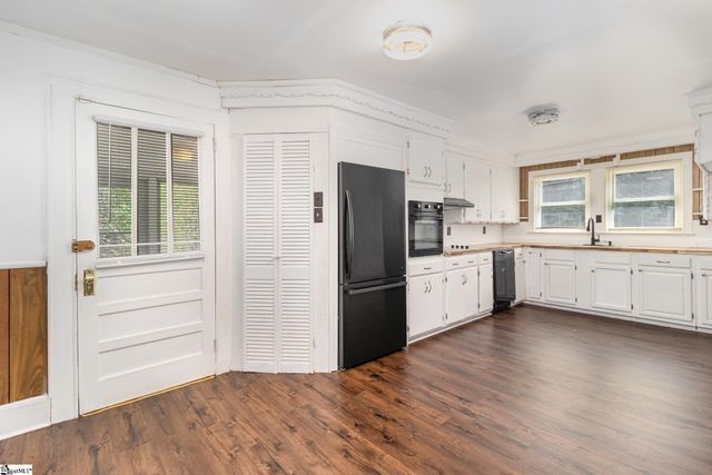 96 Main Street, Pelzer, SC 29669