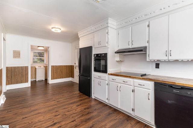 96 Main Street, Pelzer, SC 29669