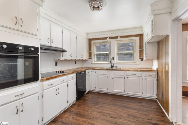 96 Main Street, Pelzer, SC 29669