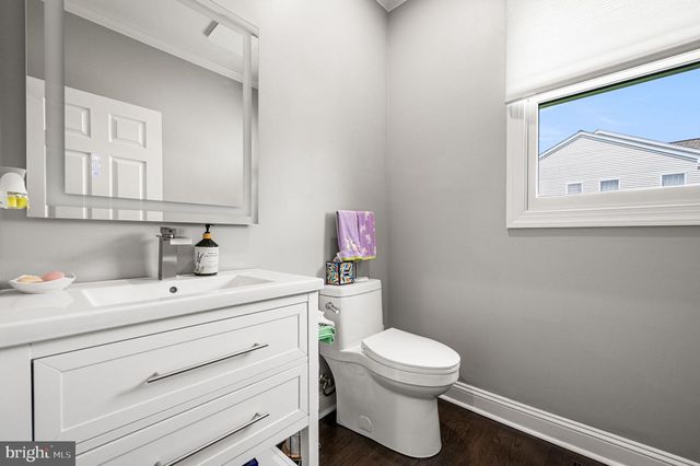 3219 SARUM FARM LN, Garnet Valley, PA 19060