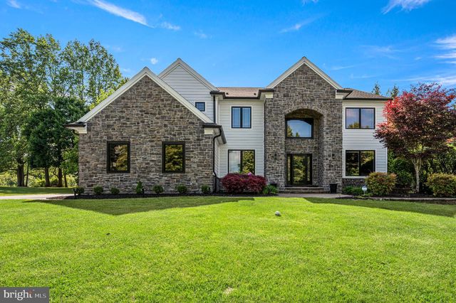 3219 SARUM FARM LN, Garnet Valley, PA 19060
