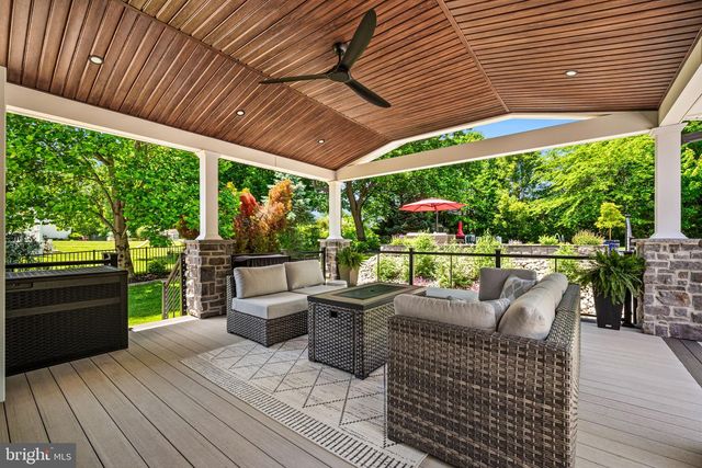 3219 SARUM FARM LN, Garnet Valley, PA 19060