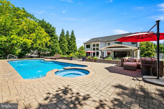 3219 SARUM FARM LN, Garnet Valley, PA 19060