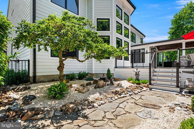 3219 SARUM FARM LN, Garnet Valley, PA 19060