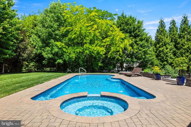 3219 SARUM FARM LN, Garnet Valley, PA 19060
