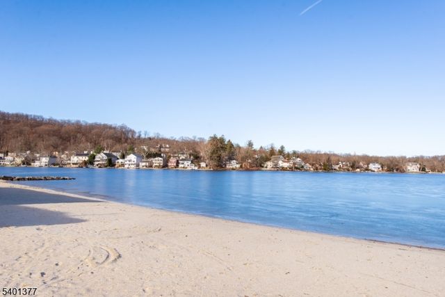 104 HIGHLAND TRAIL, Denville Twp., NJ 07834