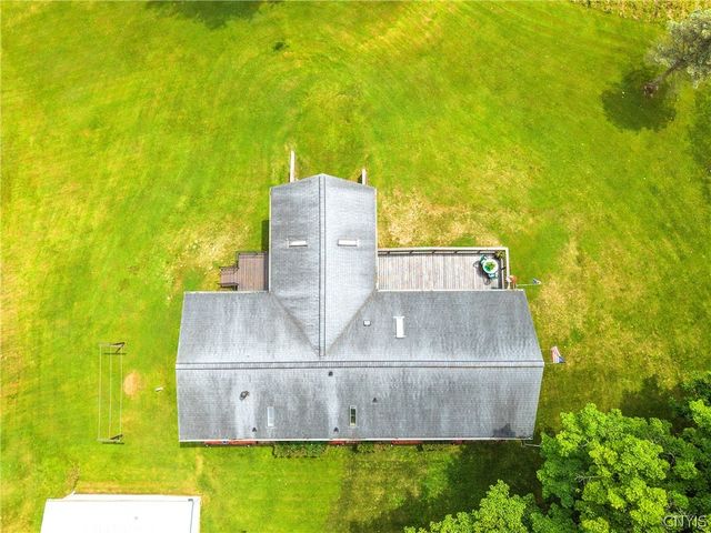 28 Hawthorne Road, Schroeppel, NY 13069