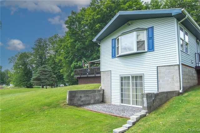 28 Hawthorne Road, Schroeppel, NY 13069