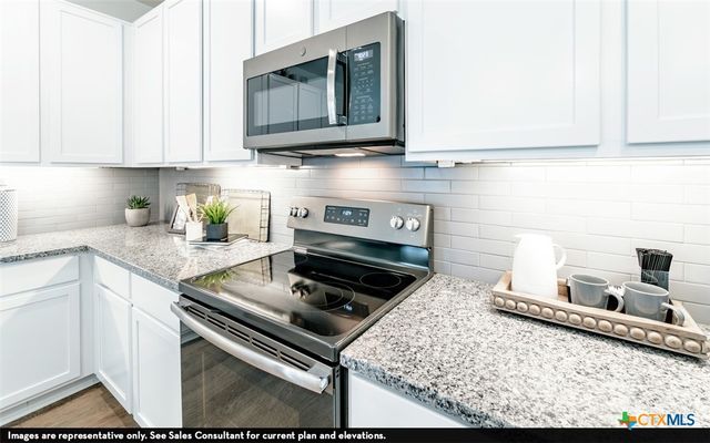 1241 Marvin Grove, Seguin, TX 78155