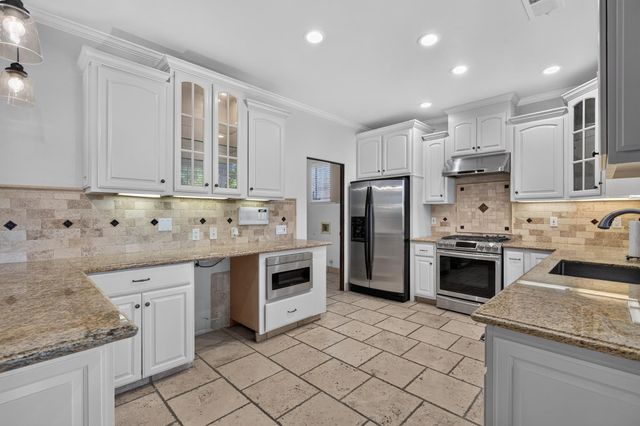 4409 Curlew St, Stockton, CA 95219