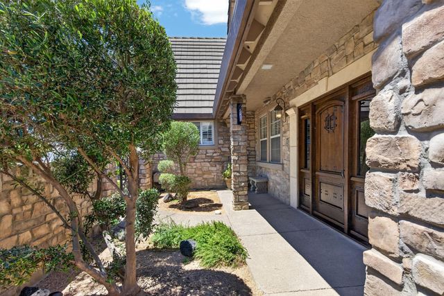 4409 Curlew St, Stockton, CA 95219