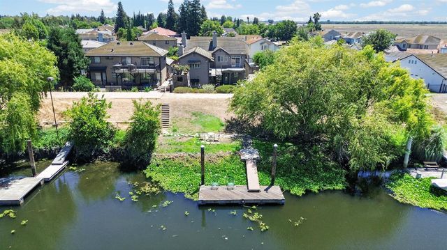 4409 Curlew St, Stockton, CA 95219