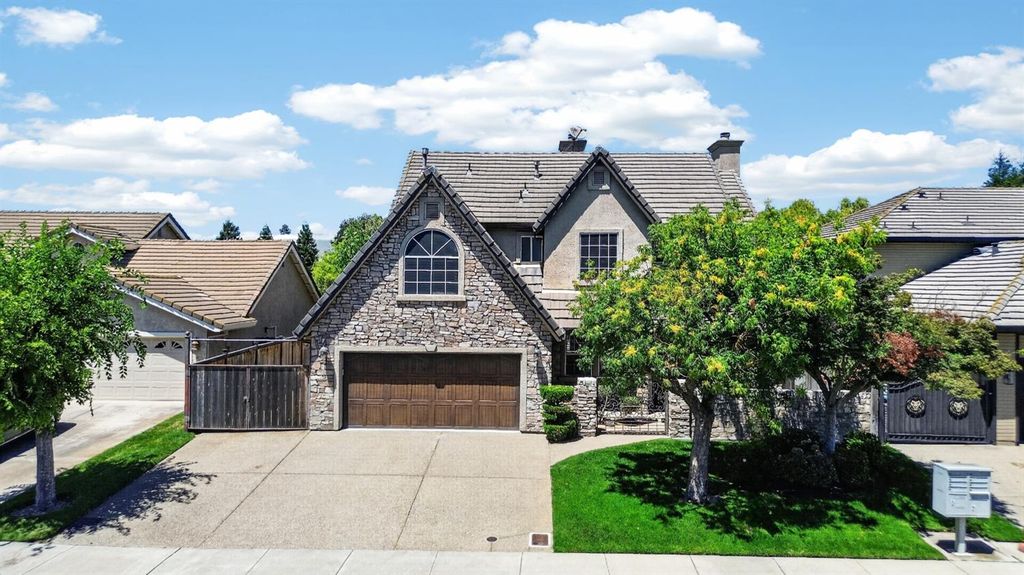 4409 Curlew St, Stockton, CA 95219