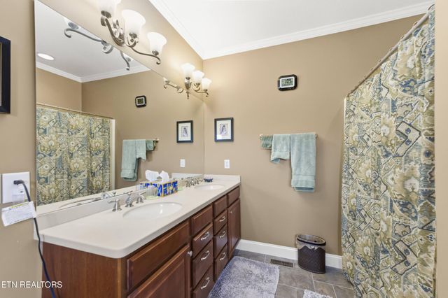 48 Saddle Brook Lane, Crossville, TN 38571