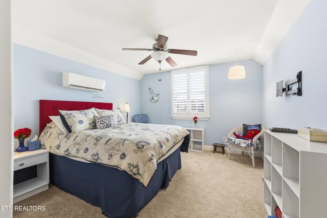 48 Saddle Brook Lane, Crossville, TN 38571