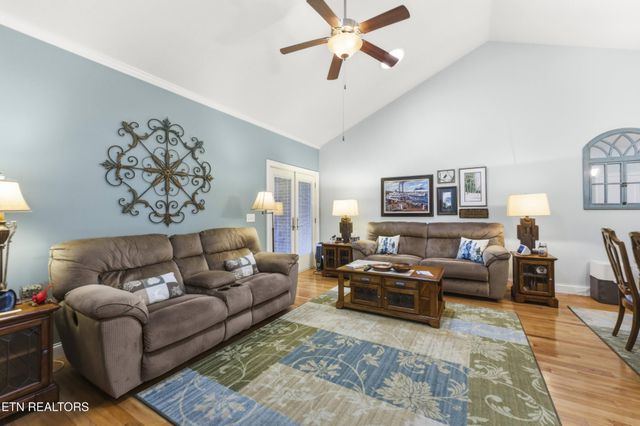 48 Saddle Brook Lane, Crossville, TN 38571