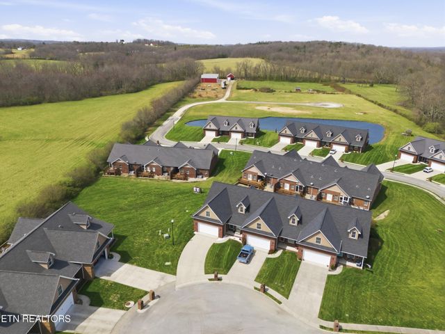 48 Saddle Brook Lane, Crossville, TN 38571