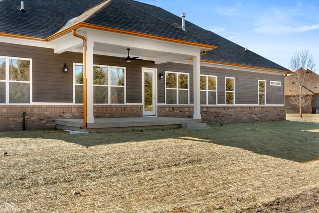 4248 Stone Lake Drive, Zionsville, IN 46077