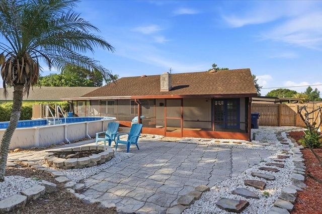 430 HILLCREST DRIVE SE, Winter Haven, FL 33884