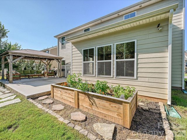 10440 Paper Birch Drive, Charlotte, NC 28215