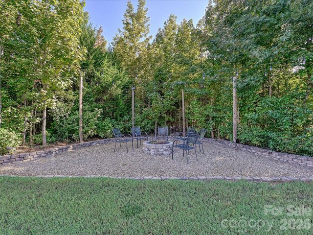 10440 Paper Birch Drive, Charlotte, NC 28215