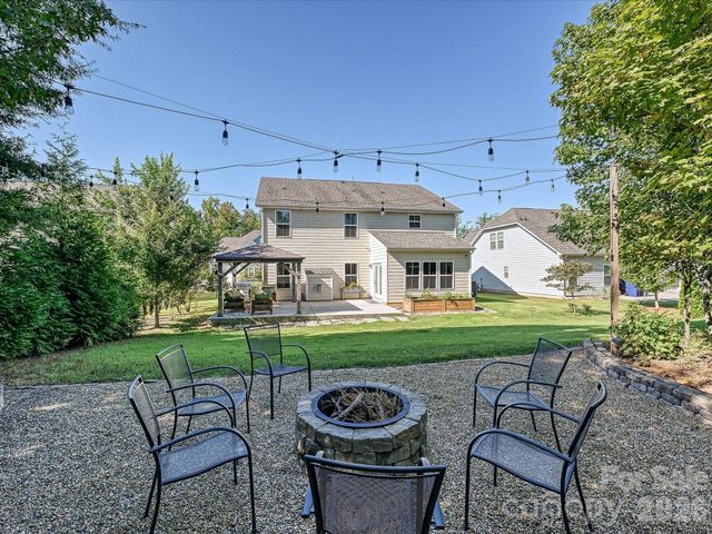 10440 Paper Birch Drive, Charlotte, NC 28215