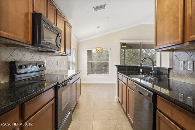 6625 SHADED ROCK Court 22A, Jacksonville, FL 32258