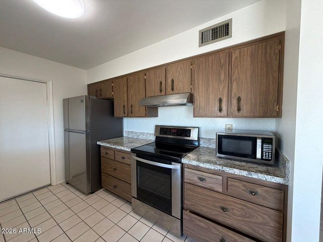 10201 W SUTTERS GOLD Lane, Sun City, AZ 85351