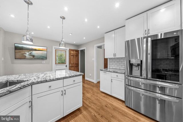 8927 CROMWELL DR, Springfield, VA 22151