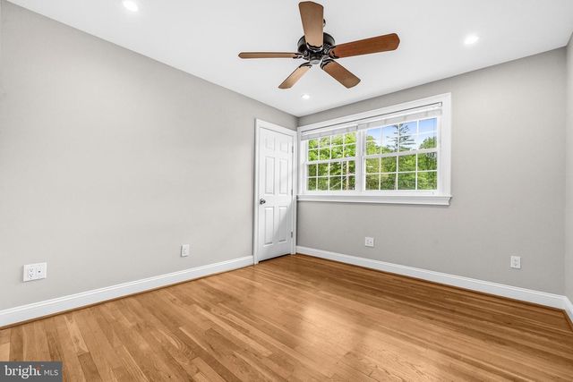 8927 CROMWELL DR, Springfield, VA 22151