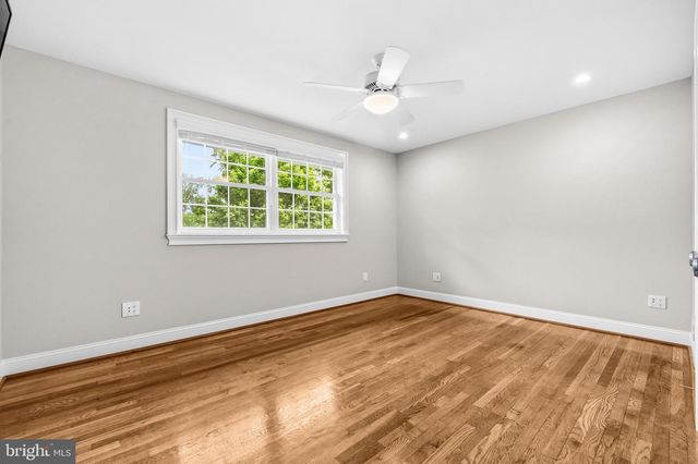 8927 CROMWELL DR, Springfield, VA 22151