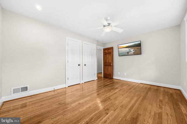 8927 CROMWELL DR, Springfield, VA 22151