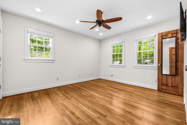 8927 CROMWELL DR, Springfield, VA 22151