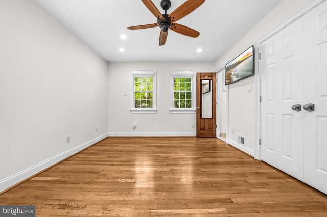 8927 CROMWELL DR, Springfield, VA 22151