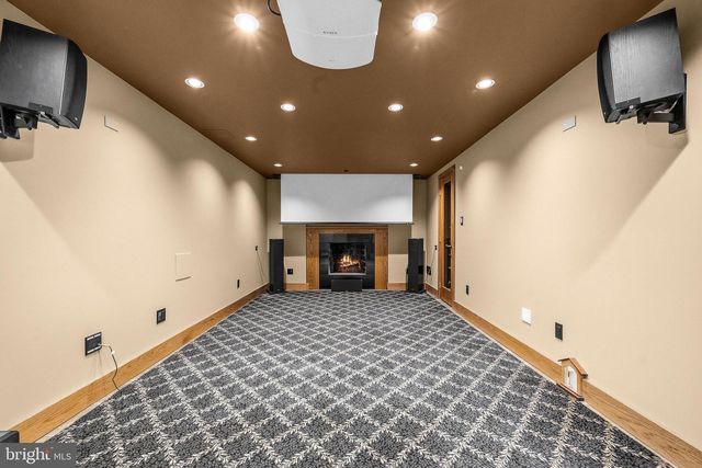 8927 CROMWELL DR, Springfield, VA 22151