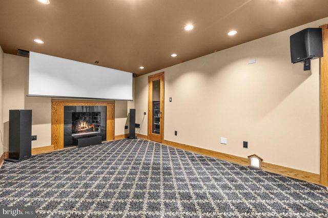 8927 CROMWELL DR, Springfield, VA 22151