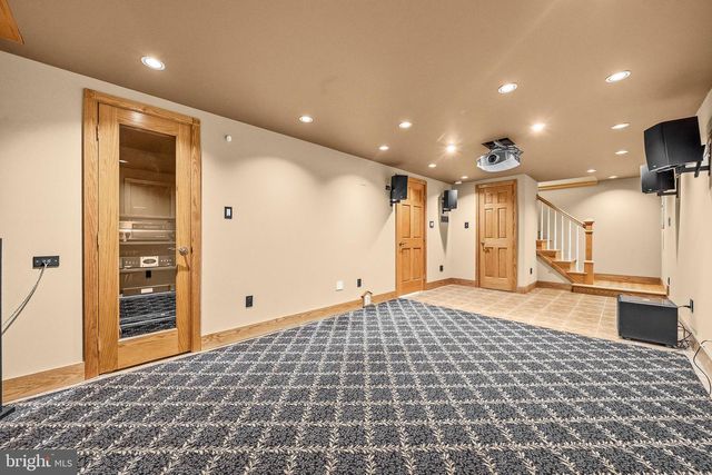 8927 CROMWELL DR, Springfield, VA 22151