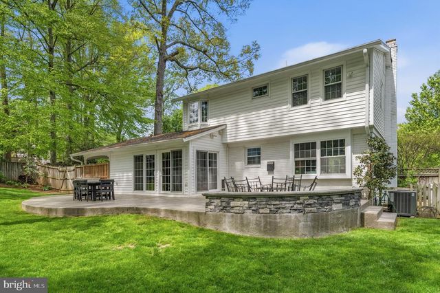 8927 CROMWELL DR, Springfield, VA 22151