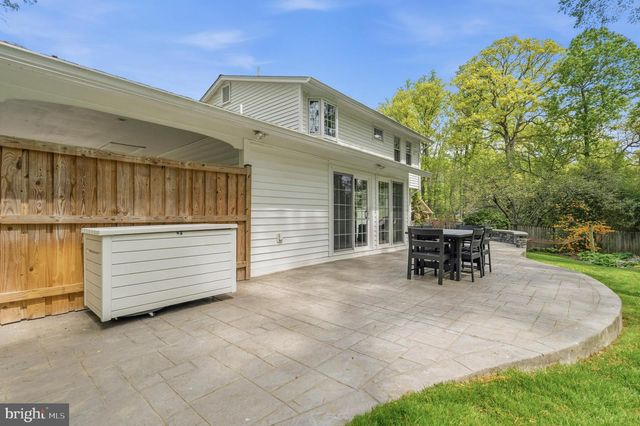 8927 CROMWELL DR, Springfield, VA 22151