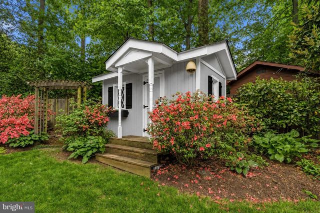 8927 CROMWELL DR, Springfield, VA 22151