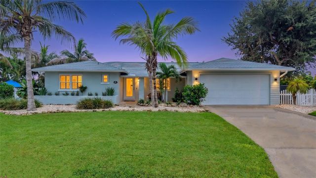 2931 ALTON DRIVE, St Pete Beach, FL 33706