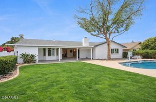 2064 E KENWOOD Circle, Mesa, AZ 85213