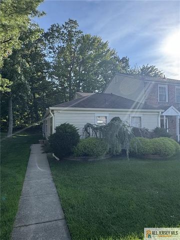 194 Yorkshire Court, Old Bridge, NJ 08857