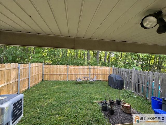 194 Yorkshire Court, Old Bridge, NJ 08857