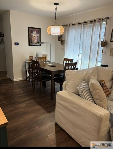 194 Yorkshire Court, Old Bridge, NJ 08857