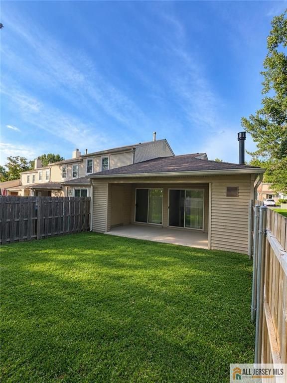 194 Yorkshire Court, Old Bridge, NJ 08857
