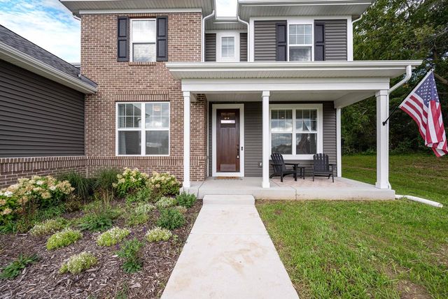706 Arbor Ridge DRIVE, Delavan, WI 53115