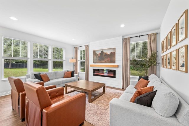 706 Arbor Ridge DRIVE, Delavan, WI 53115